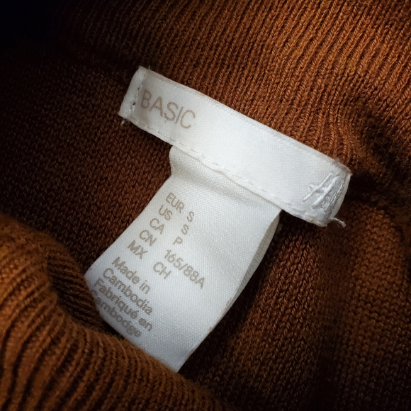 H&M Sweater Size Small Brown High Neck - Picture 4 of 4